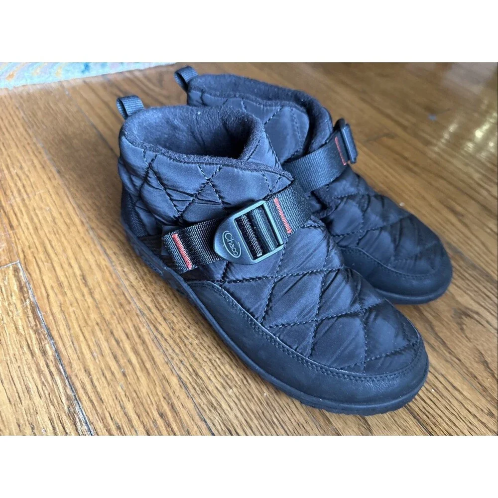 Chaco Ramble Puff Boots Youth Sz 5 Black Puffer Snow Shoes Fleece Lined Warm